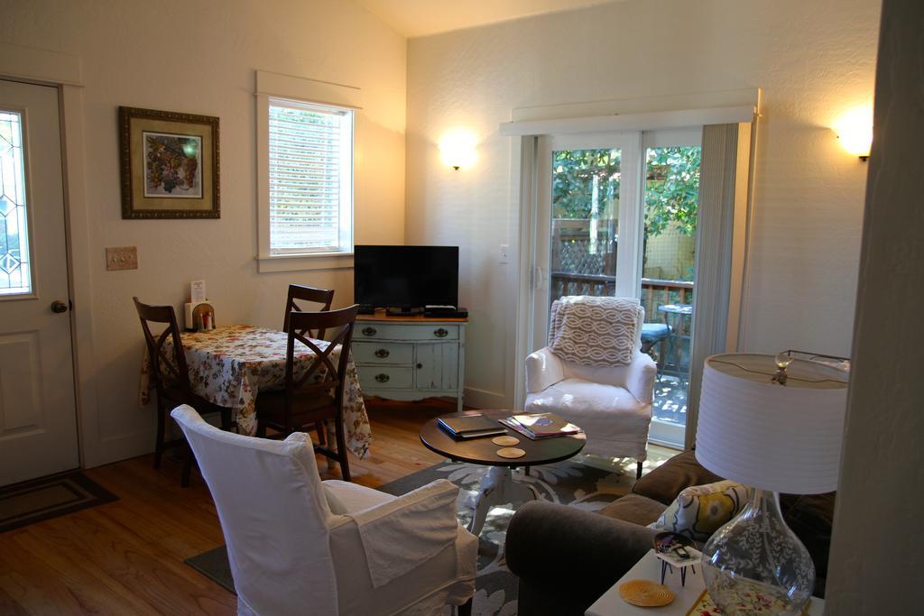 Second Street Cottages Ashland Rom bilde